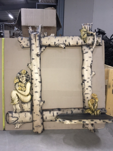 Зеркало в резной раме в ассортименте